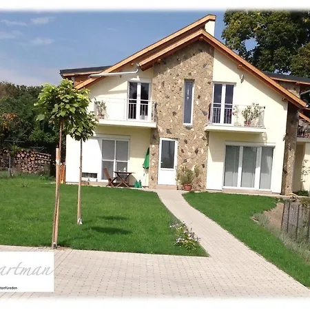 Appartement Two-bedroom In Balatonfured/balaton 18755