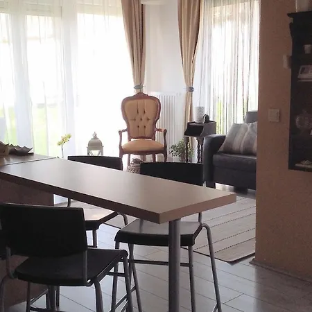 Appartement Two-bedroom In Balatonfured/balaton 18755